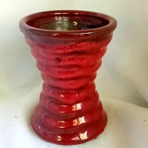 Small Morton pottery vase
